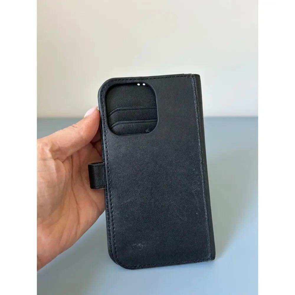 Tumi Folio wallet case black leather magnetic wallet for iPhone 15 pro
